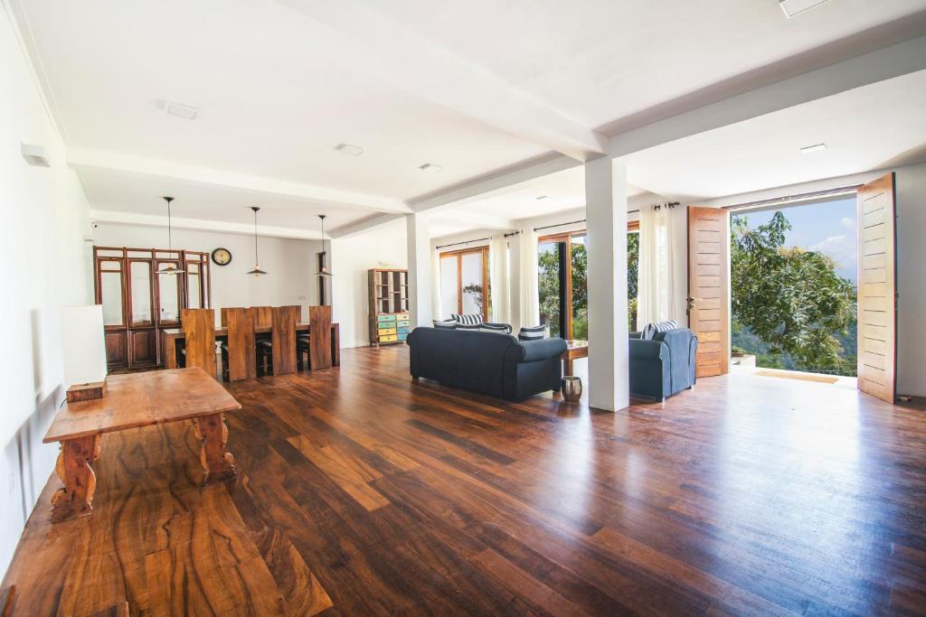 Downtown Business Hotel